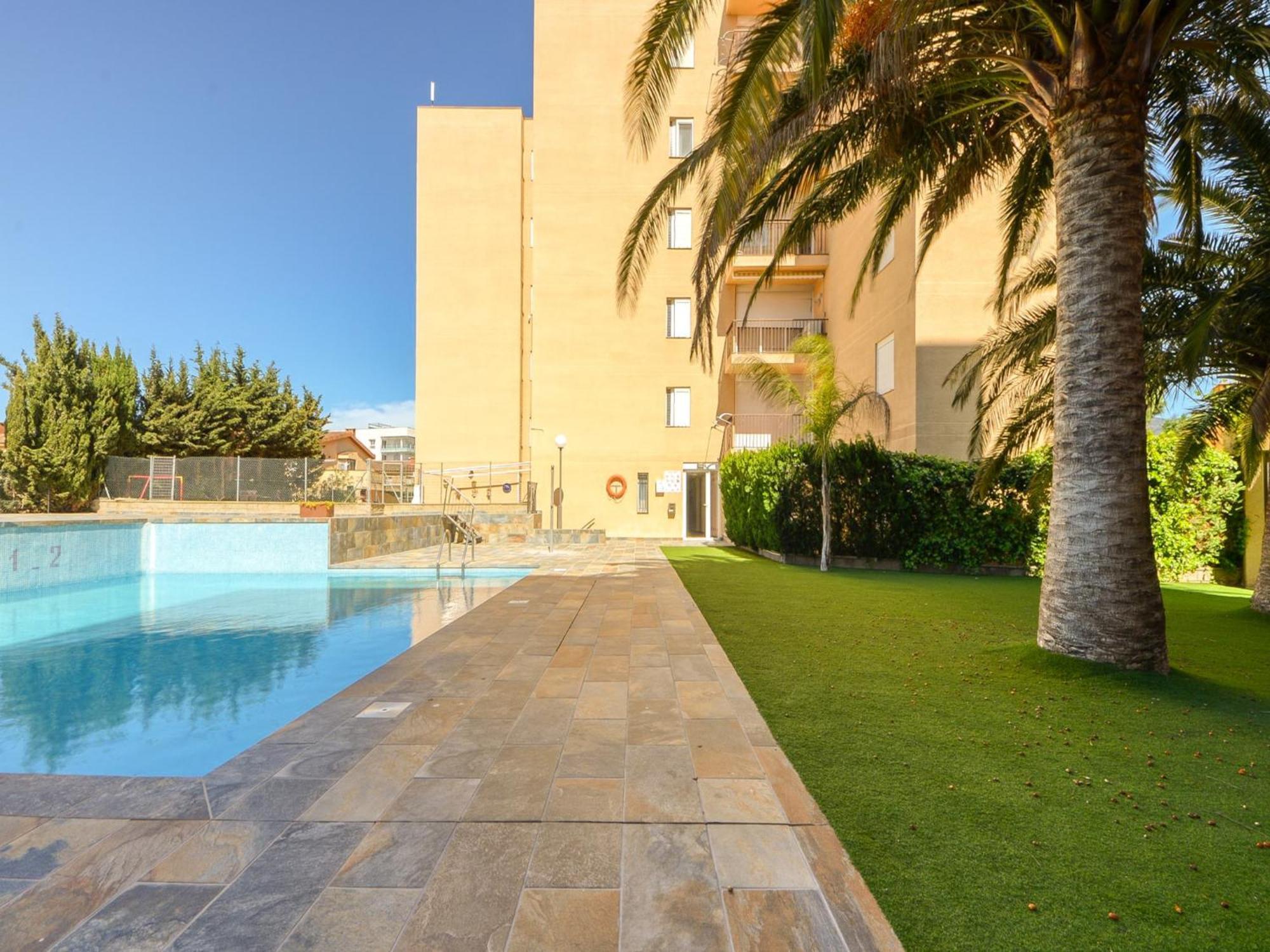 Apartment In With Swimming Pool *
